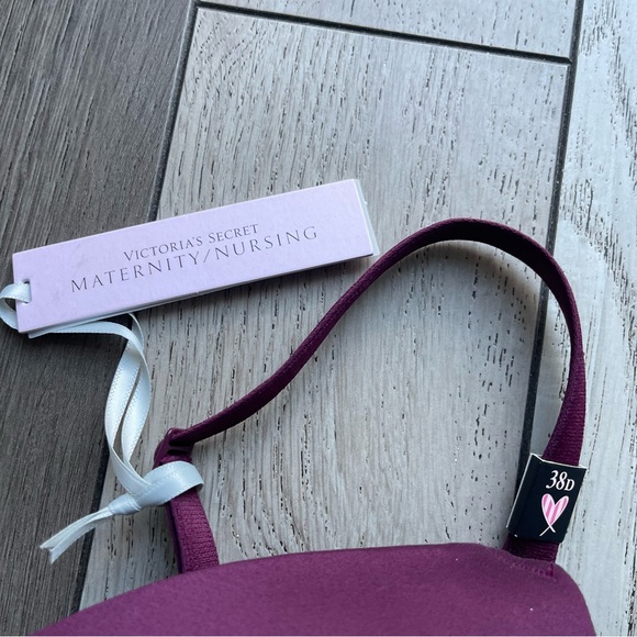 Victoria's Secret Deep Purple Lace Bra - Picture 2 of 4